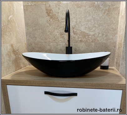 Lavoar pe blat Lotus alb-negru 60 cm